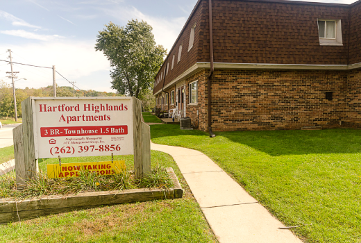 128hartford-exterior2.png