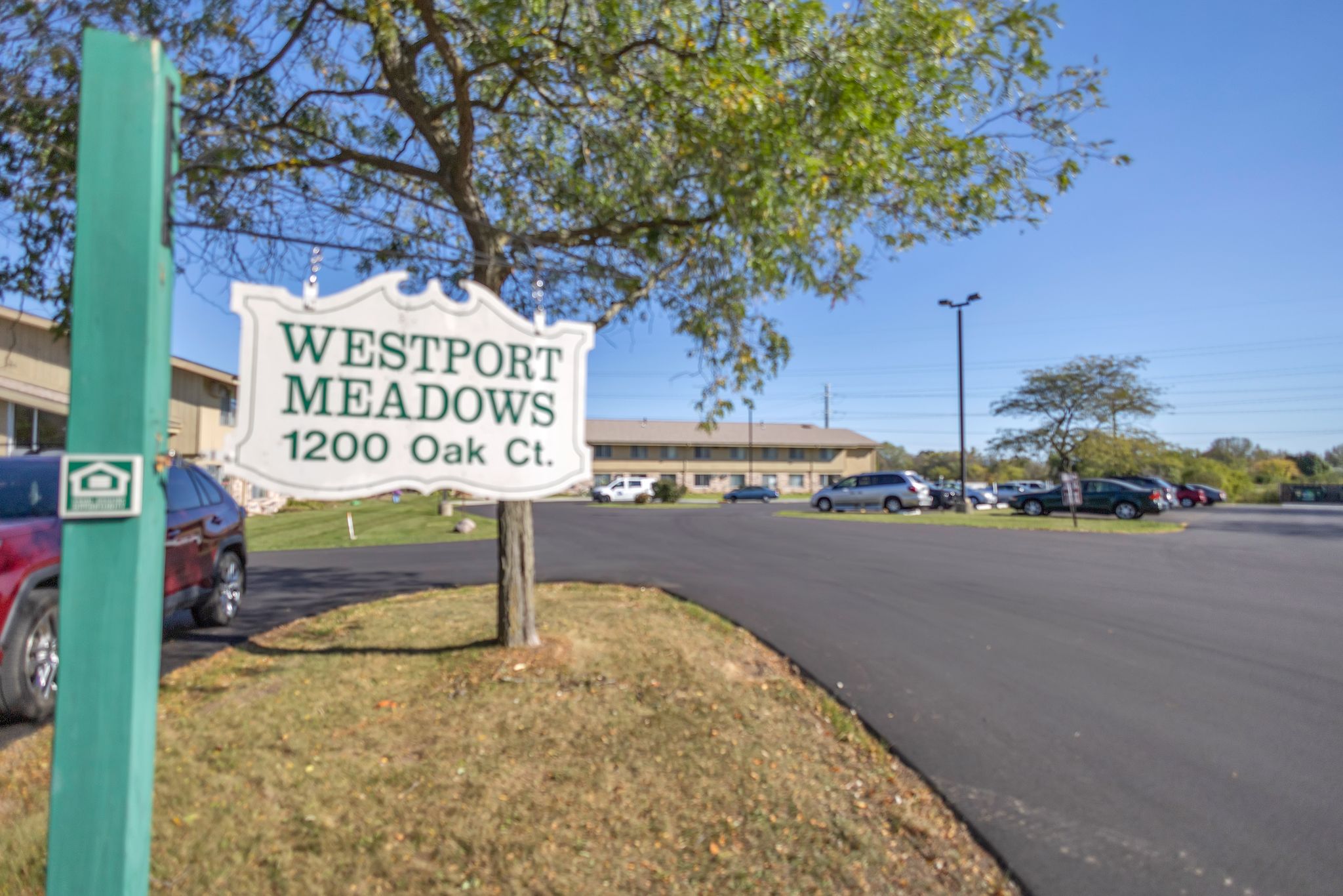 2471200_Oak_Ct_Port_Washington_WI_53074_USA-Exterior-IMG_9484.jpg